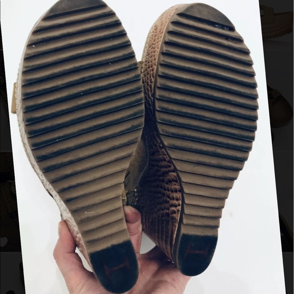 Tory Burch Brenden Sz EU 38 US 8 7.5 wedge beige - Picture 7 of 8